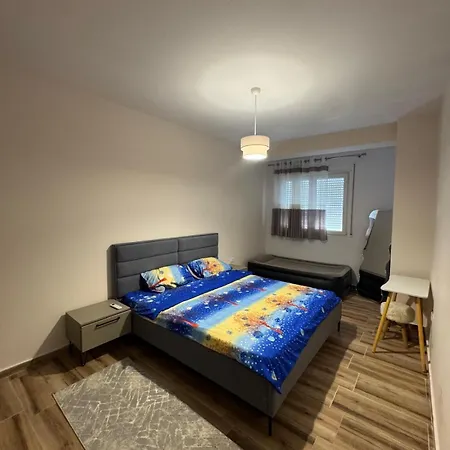 One-bedroom In Golem, Kavaja Apartmán *